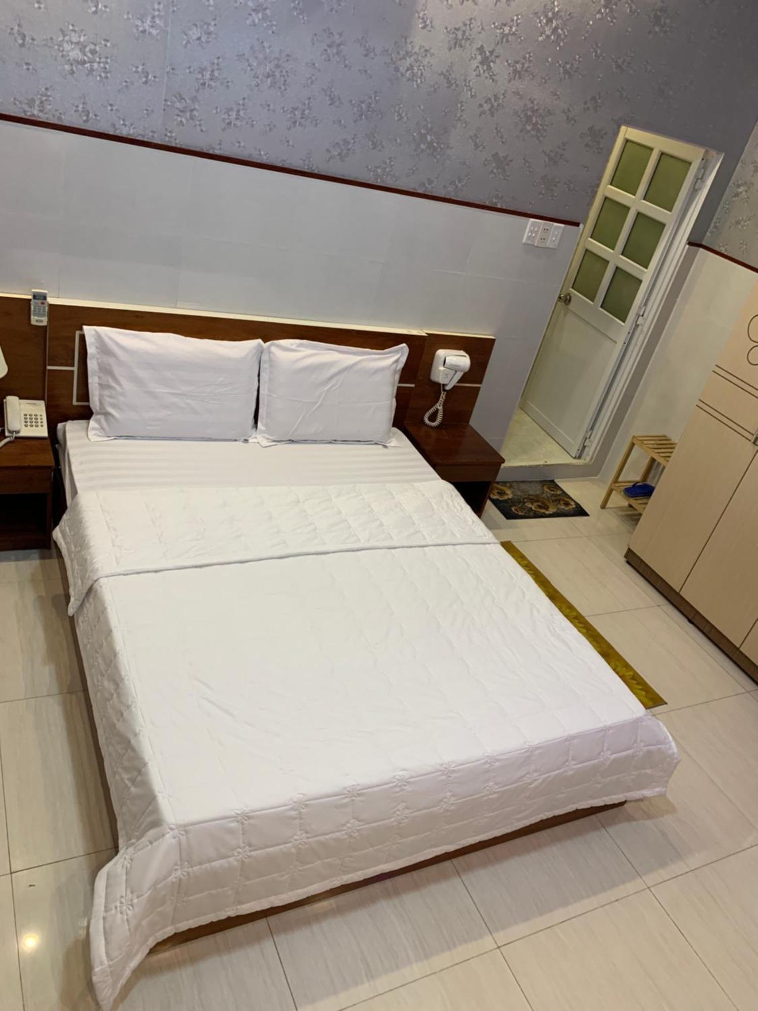 Khach San Kim Hung 2 Hotell Bac Lieu Eksteriør bilde