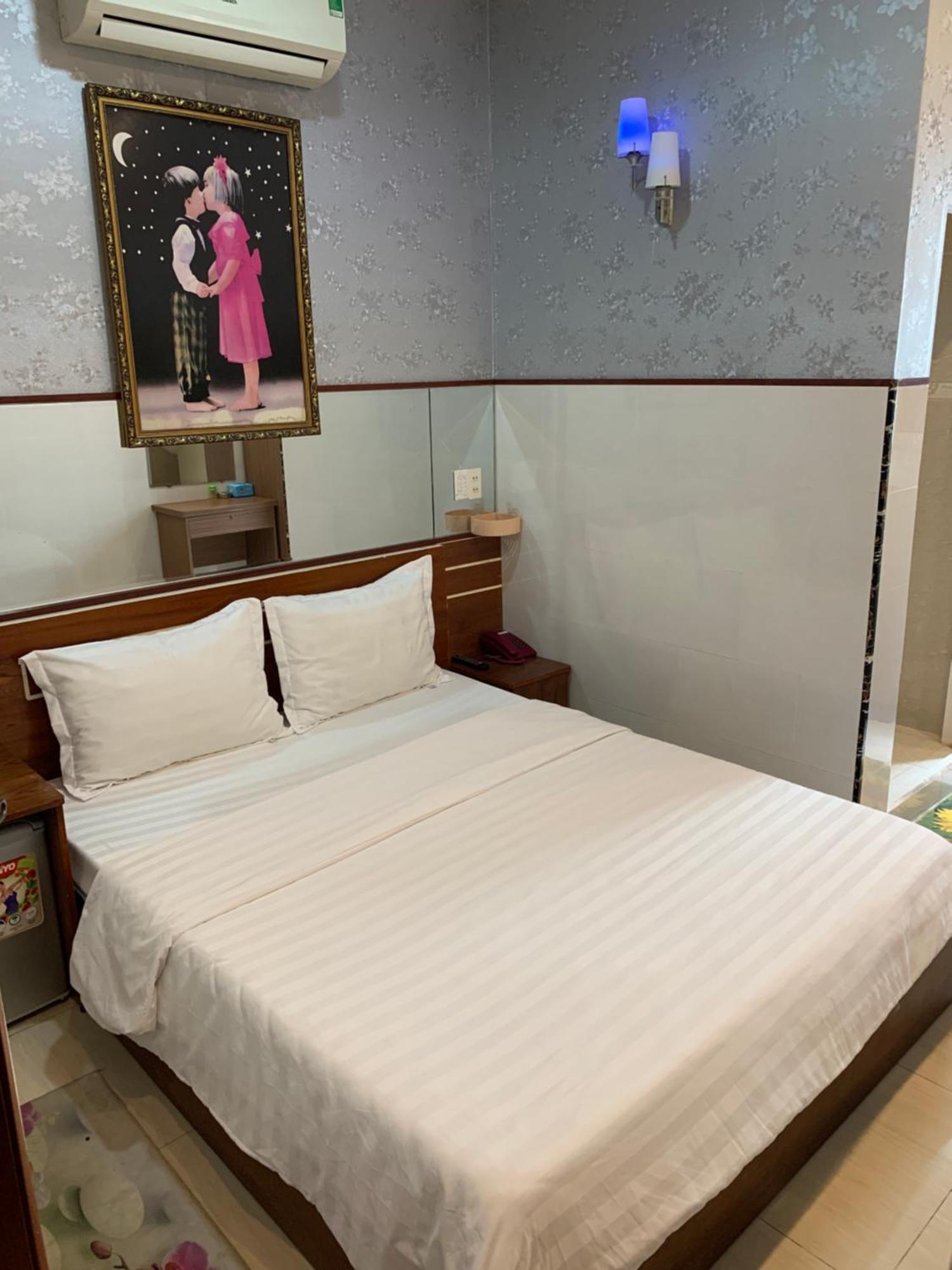 Khach San Kim Hung 2 Hotell Bac Lieu Eksteriør bilde