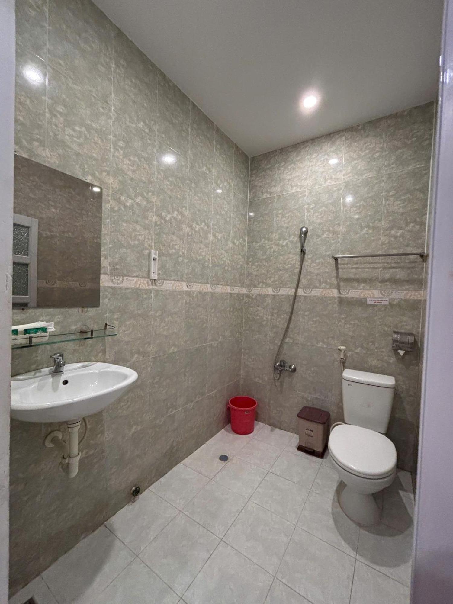 Khach San Kim Hung 2 Hotell Bac Lieu Eksteriør bilde